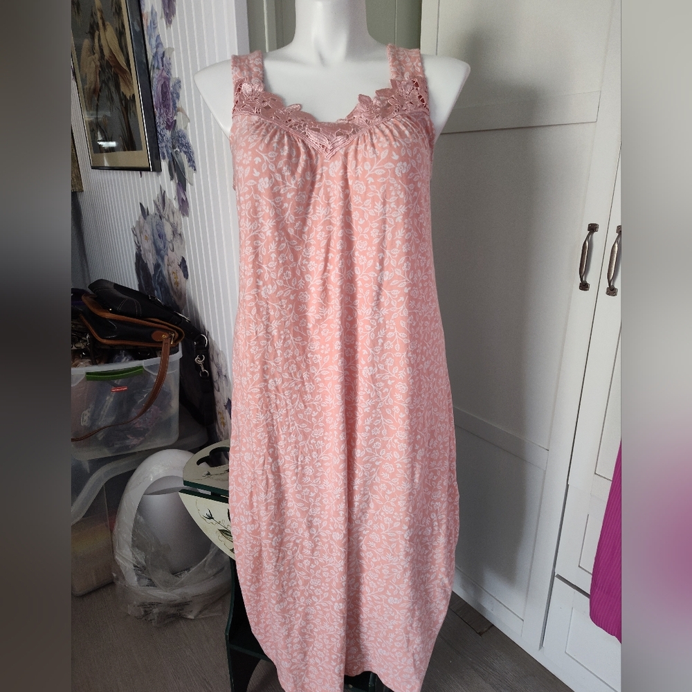 Charter Club Size Large Cozy Sleeveless Nightgown Cotton Blend Nice Detail EUC